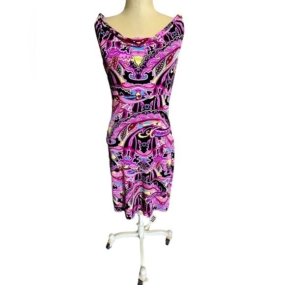Jennifer Lopez Dresses & Skirts - Jennifer Lopez Sleeveless Cowl Neck Open Back Paisley Dress‎ Size XS